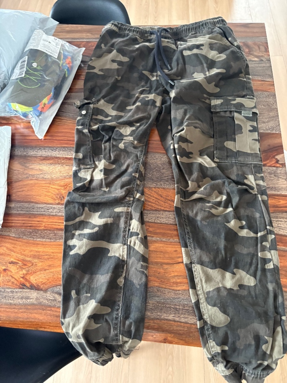 Medium joggers